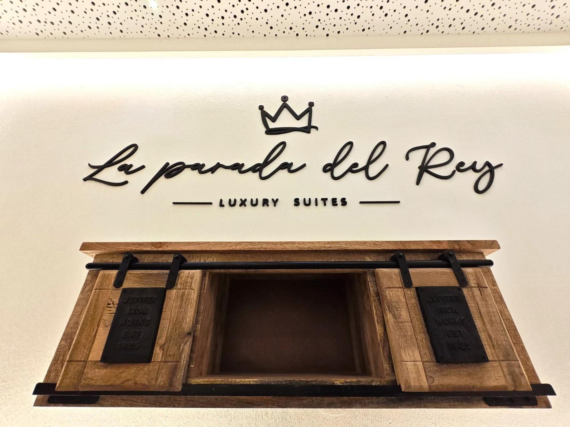La Parada Del Rey - Luxury Suites Plasencia Exterior photo