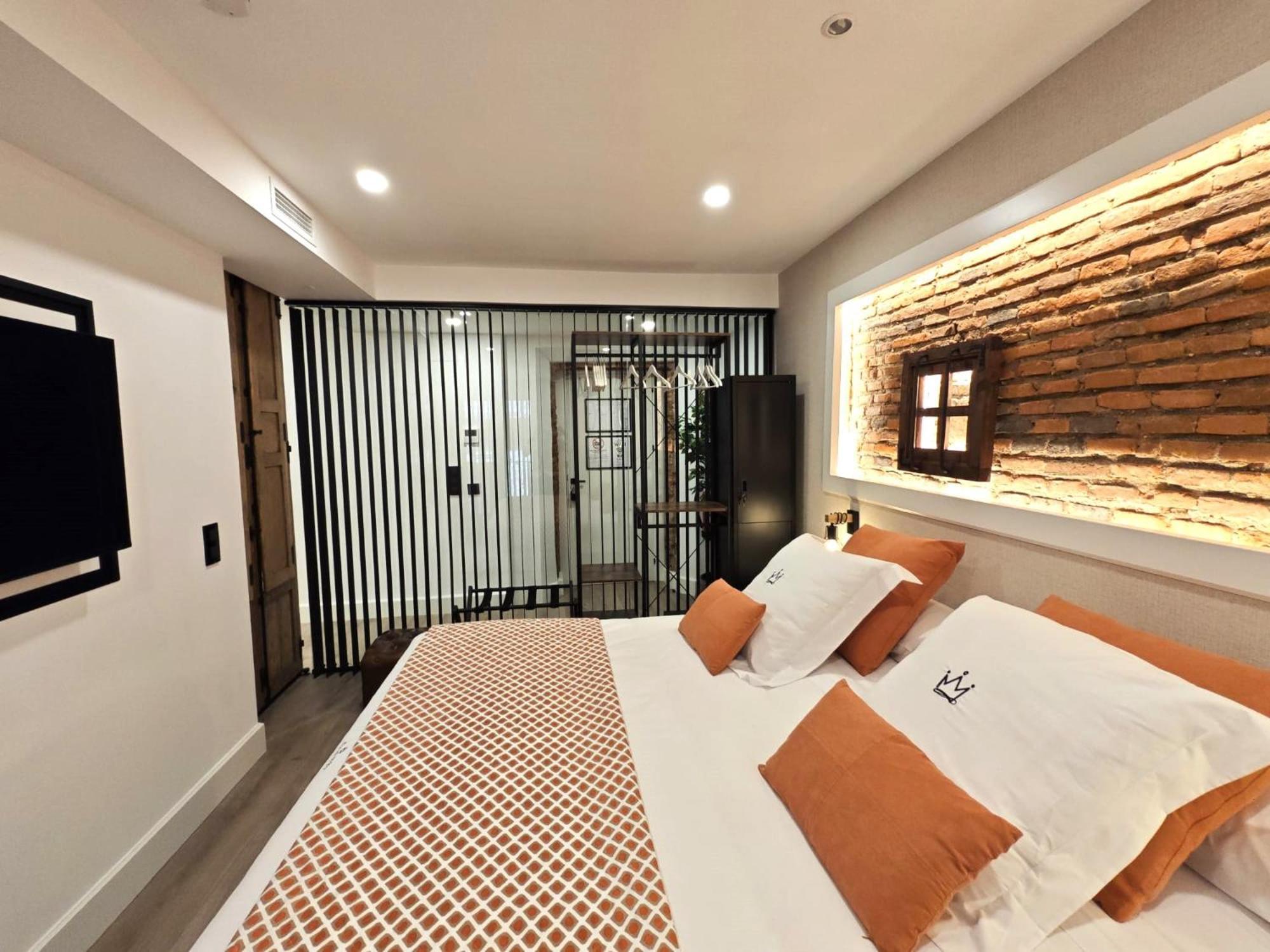 La Parada Del Rey - Luxury Suites Plasencia Exterior photo