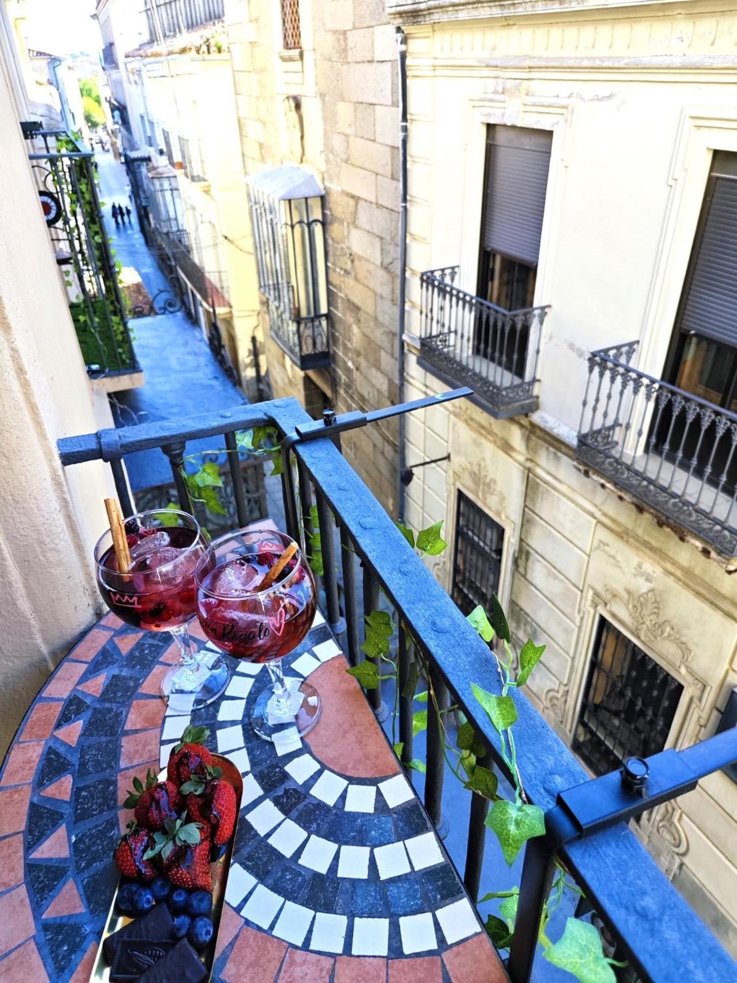 La Parada Del Rey - Luxury Suites Plasencia Exterior photo